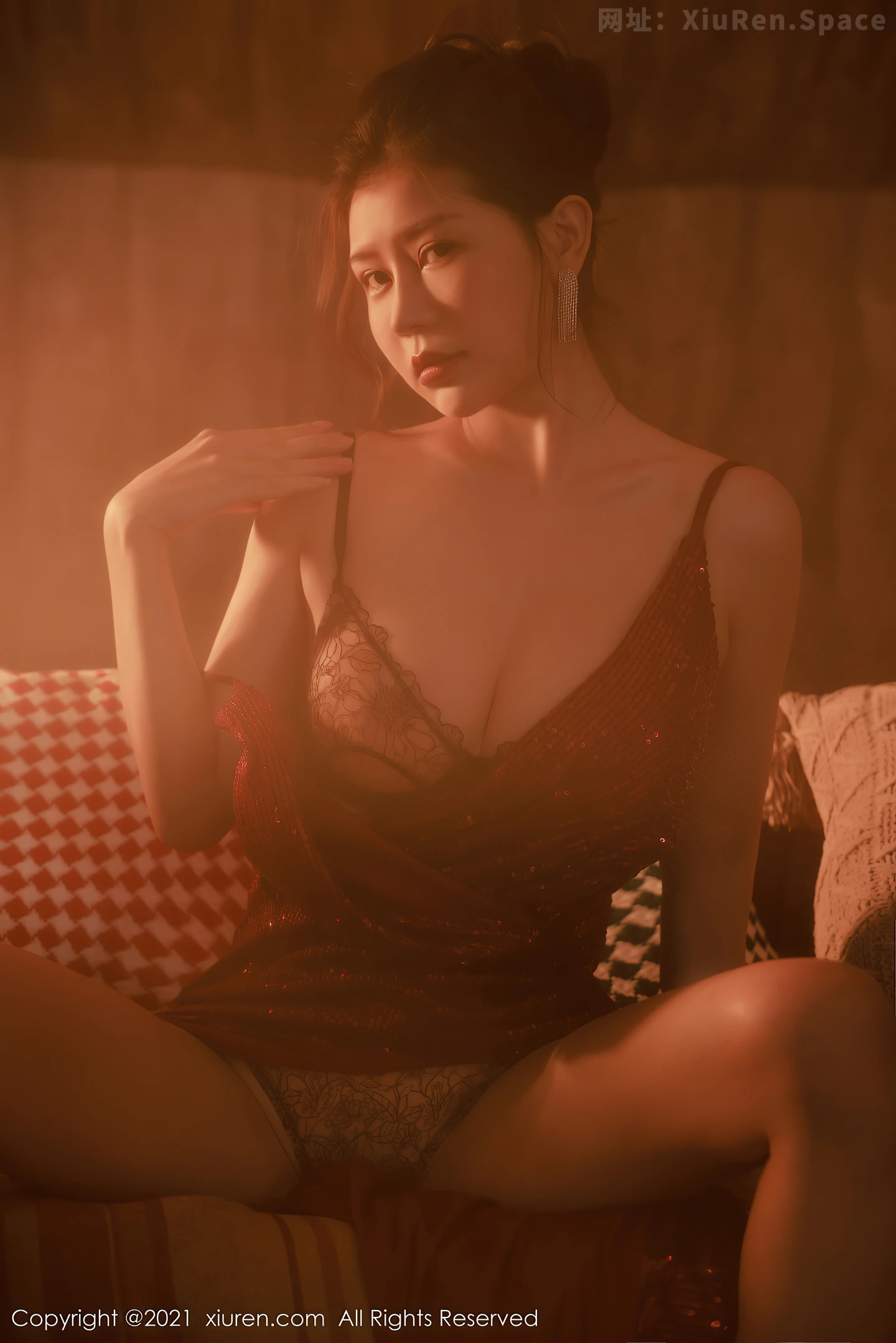 图片[4]-[XiuRen秀人网]VOL.4357 模特尹甜甜古典油画风主题私房性感内衣配黑丝渔网撩人诱惑写真60P-秀人网官方网站